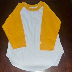 Yellow baseball tee - size XS youth